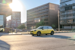 Mini Cooper E Essential Trim