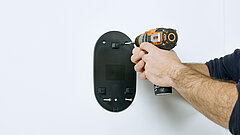 [Translate to Schwedisch:] Wallbox Installation Zuhause