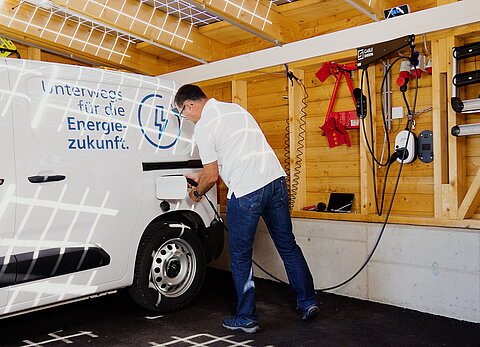 Firmenwagen mit go-e Charger zuhause laden