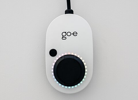 go-e Charger Gemini Flex Leds Farben Meta Bild